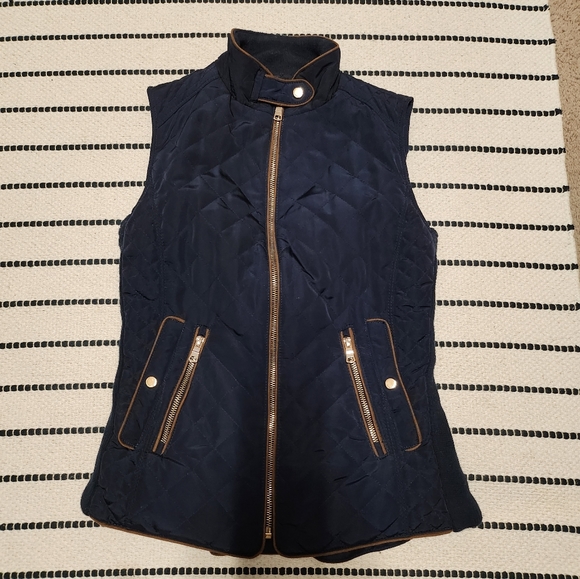 Zara Quilted Vest Navy XS - Picture 3 of 4